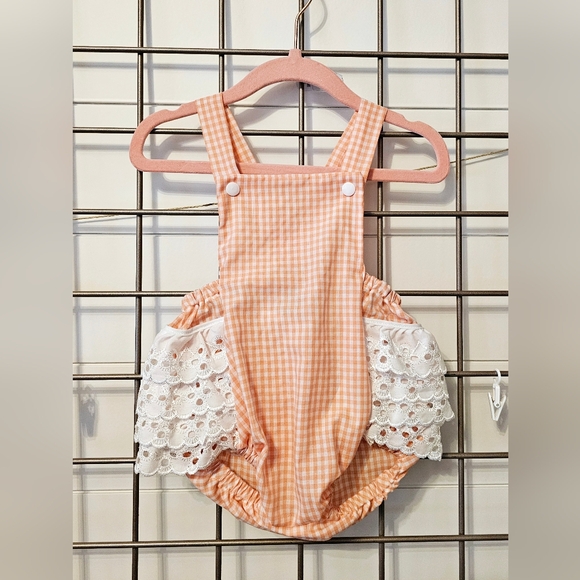Peach gingham bubble romper - Picture 1 of 1